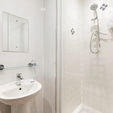 The Town House Guest house 3*